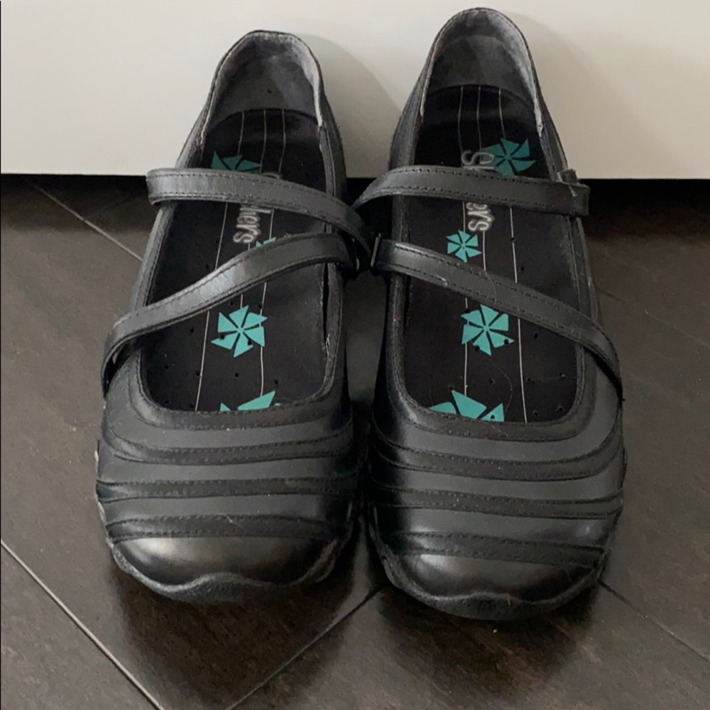 Skechers Maryjane slip ons Black size 6 new
